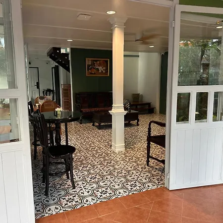 Baan Debtida