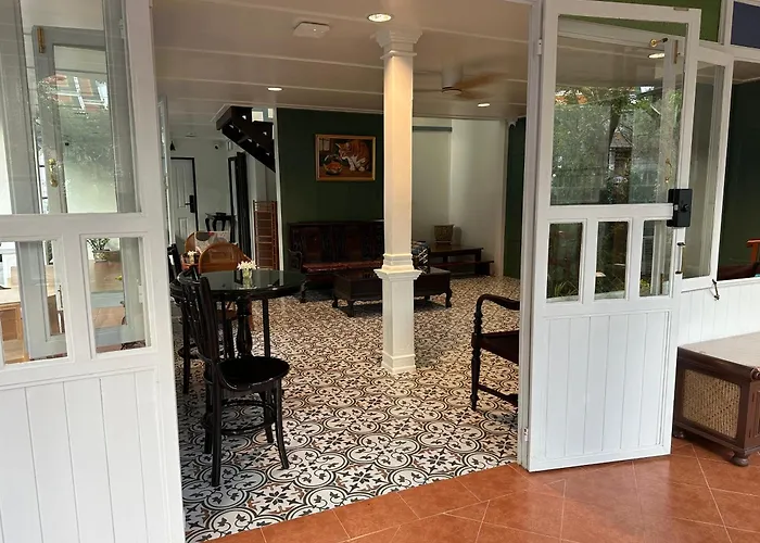 Baan Debtida