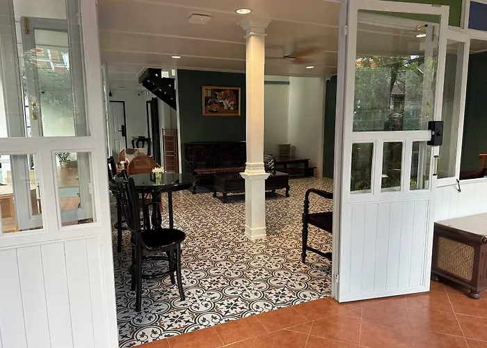 Hotell Baan Debtida Bangkok