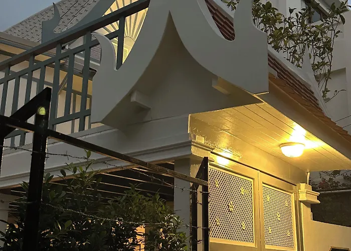 Hotell Baan Debtida Bangkok